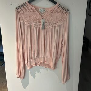 NWT Jun&Ivy pink floral crochet long sleeves top M